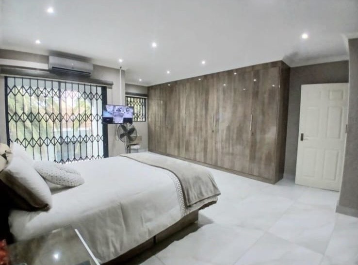 6 Bedroom Property for Sale in Arcon Park Gauteng