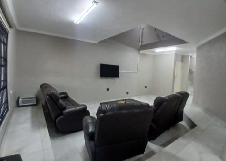 6 Bedroom Property for Sale in Arcon Park Gauteng