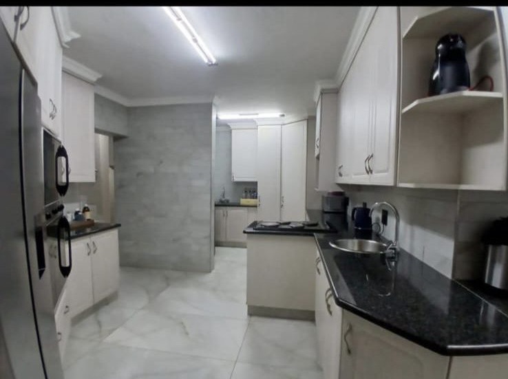 6 Bedroom Property for Sale in Arcon Park Gauteng