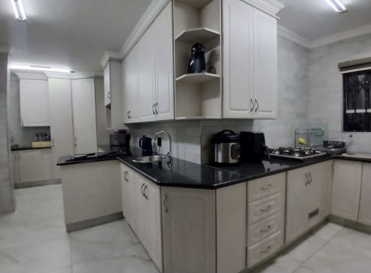 6 Bedroom Property for Sale in Arcon Park Gauteng