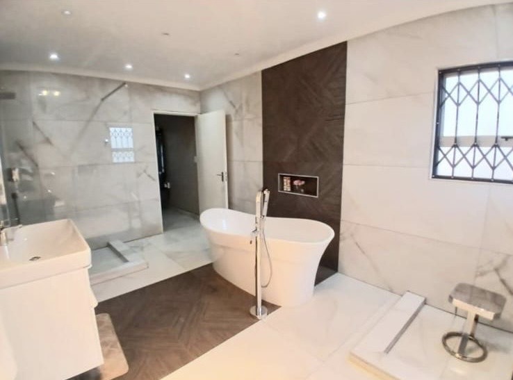 6 Bedroom Property for Sale in Arcon Park Gauteng