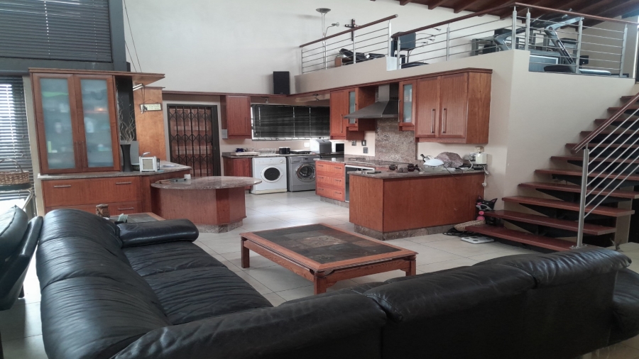 4 Bedroom Property for Sale in Vanderbijlpark SE 8 Gauteng