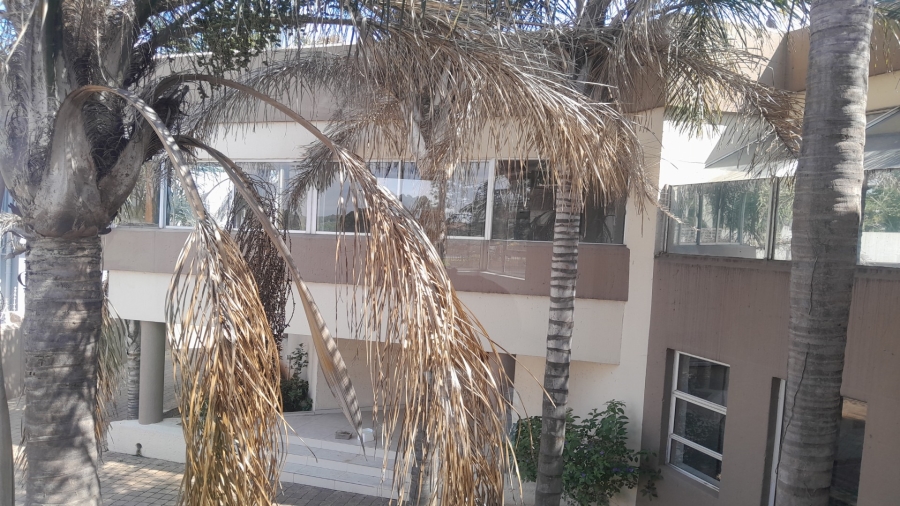 6 Bedroom Property for Sale in Vanderbijlpark SW 5 Gauteng