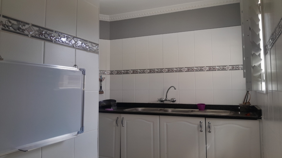 6 Bedroom Property for Sale in Vanderbijlpark SW 5 Gauteng