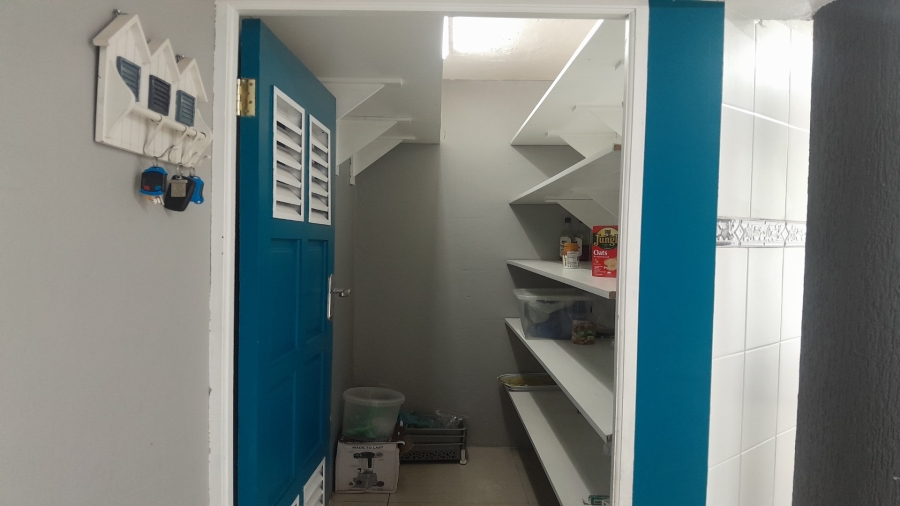 6 Bedroom Property for Sale in Vanderbijlpark SW 5 Gauteng