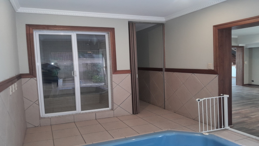 6 Bedroom Property for Sale in Vanderbijlpark SW 5 Gauteng