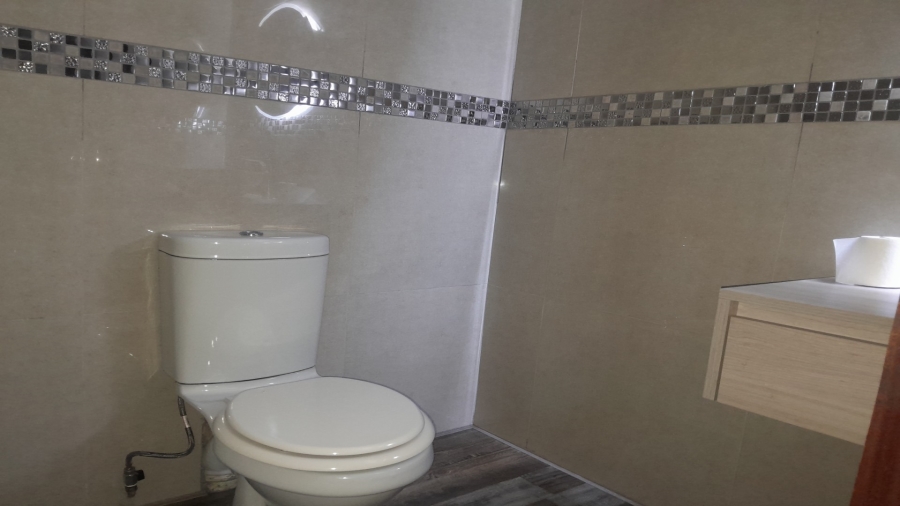 6 Bedroom Property for Sale in Vanderbijlpark SW 5 Gauteng