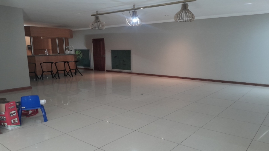 6 Bedroom Property for Sale in Vanderbijlpark SW 5 Gauteng