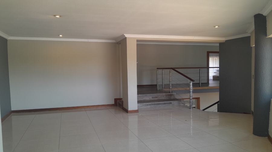 6 Bedroom Property for Sale in Vanderbijlpark SW 5 Gauteng