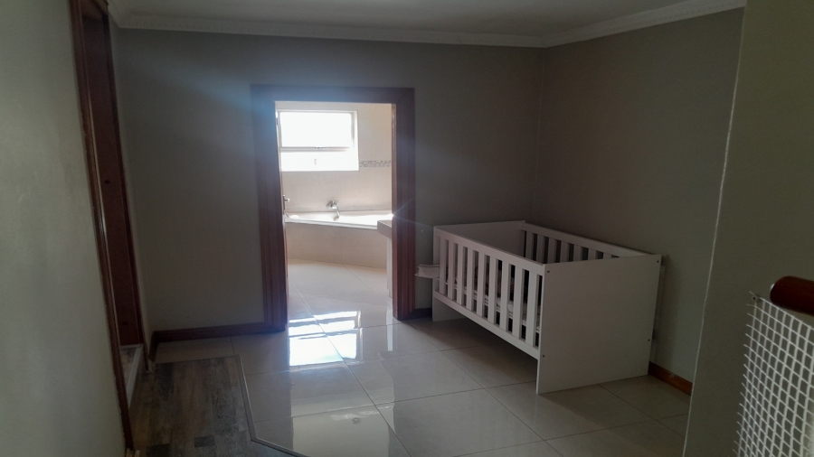 6 Bedroom Property for Sale in Vanderbijlpark SW 5 Gauteng
