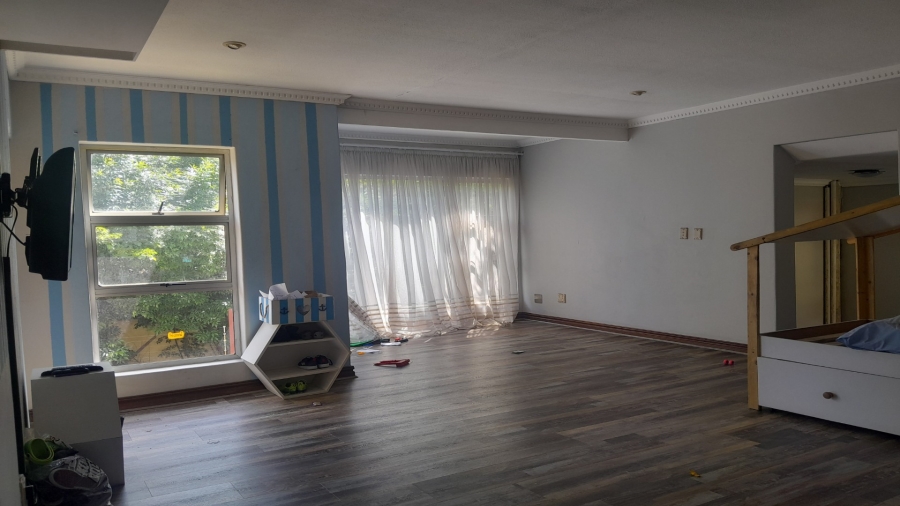 6 Bedroom Property for Sale in Vanderbijlpark SW 5 Gauteng