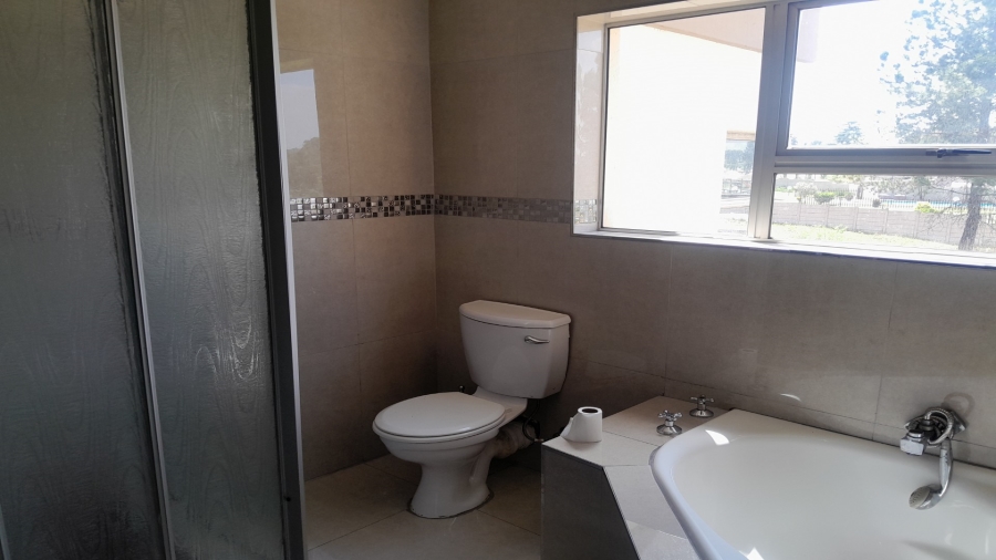 6 Bedroom Property for Sale in Vanderbijlpark SW 5 Gauteng