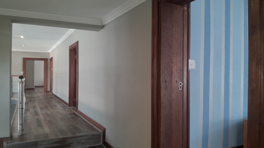 6 Bedroom Property for Sale in Vanderbijlpark SW 5 Gauteng