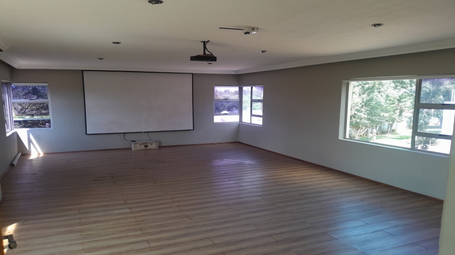 6 Bedroom Property for Sale in Vanderbijlpark SW 5 Gauteng