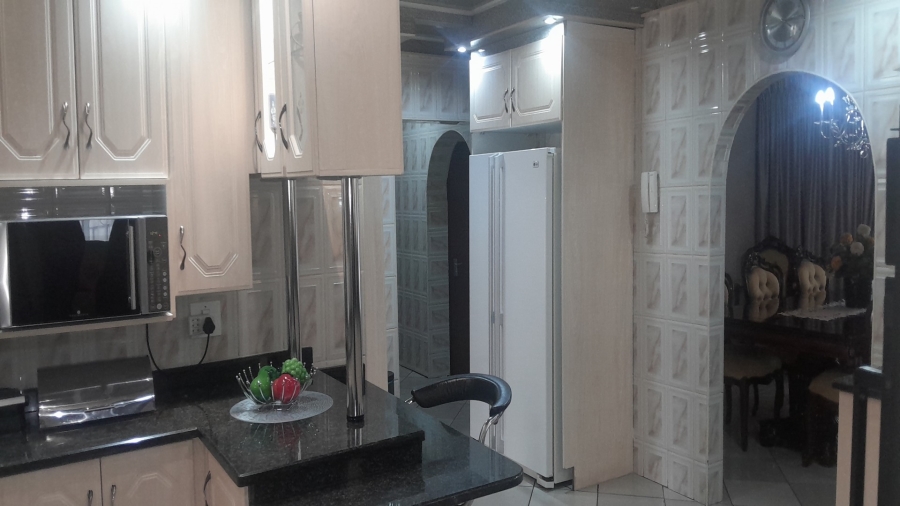 3 Bedroom Property for Sale in Bedworth Park Gauteng