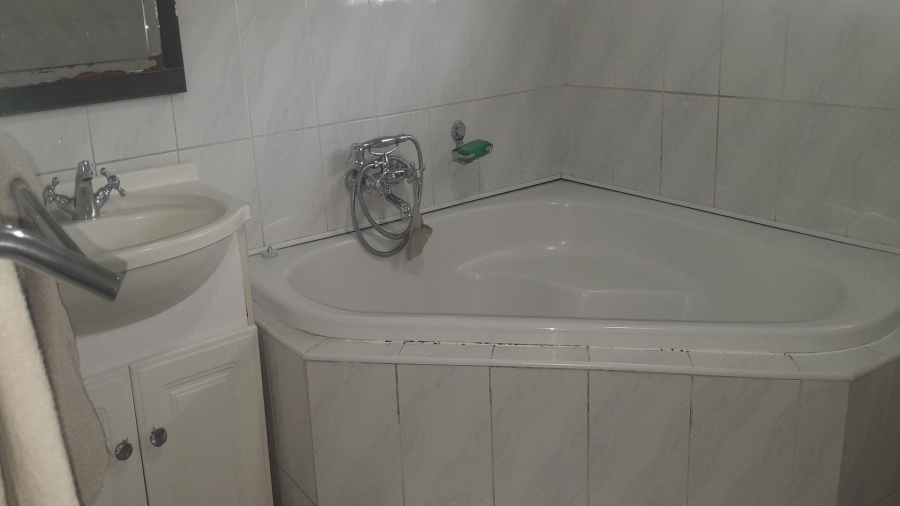 3 Bedroom Property for Sale in Bedworth Park Gauteng