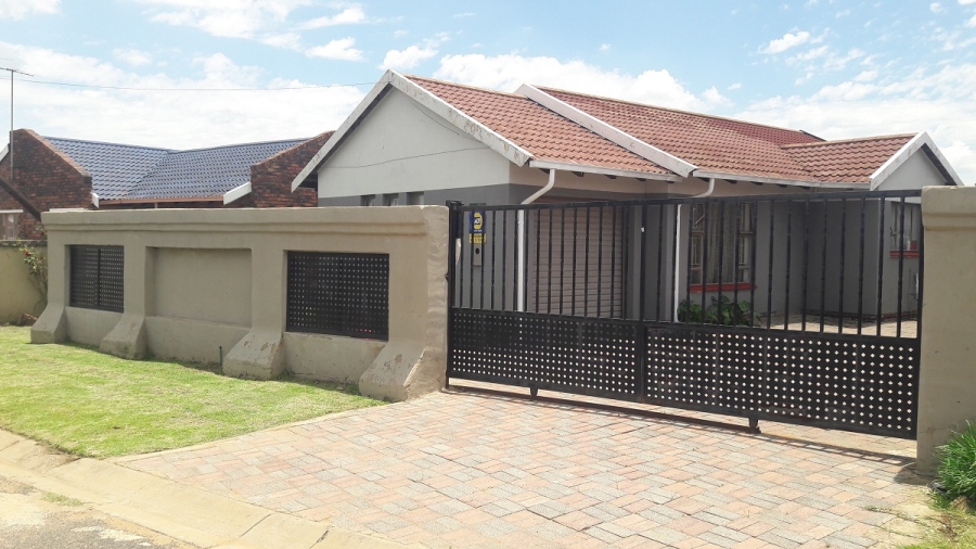 3 Bedroom Property for Sale in Sebokeng Zone 10 Gauteng
