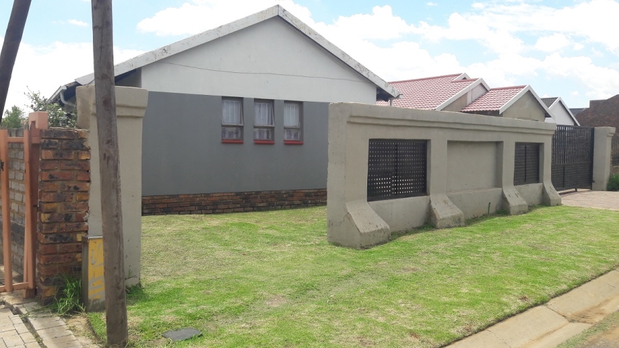 3 Bedroom Property for Sale in Sebokeng Zone 10 Gauteng