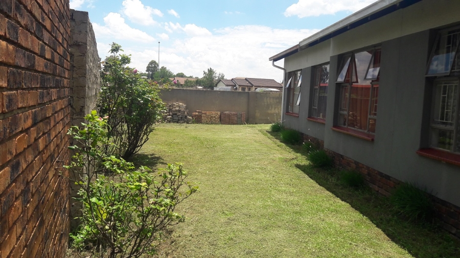 3 Bedroom Property for Sale in Sebokeng Zone 10 Gauteng