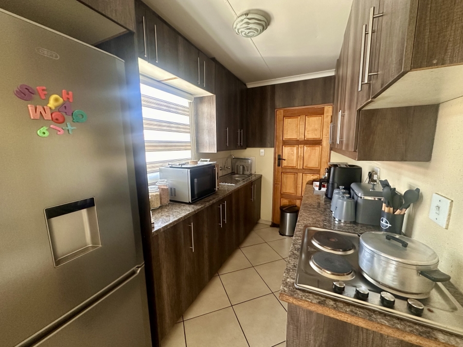 3 Bedroom Property for Sale in Steelvalley Gauteng