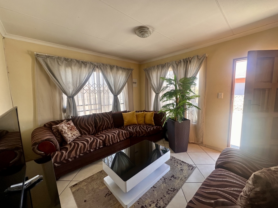 3 Bedroom Property for Sale in Steelvalley Gauteng