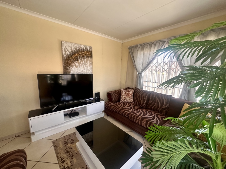 3 Bedroom Property for Sale in Steelvalley Gauteng