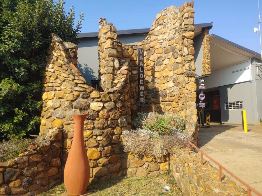 0 Bedroom Property for Sale in Vaaloewer Gauteng