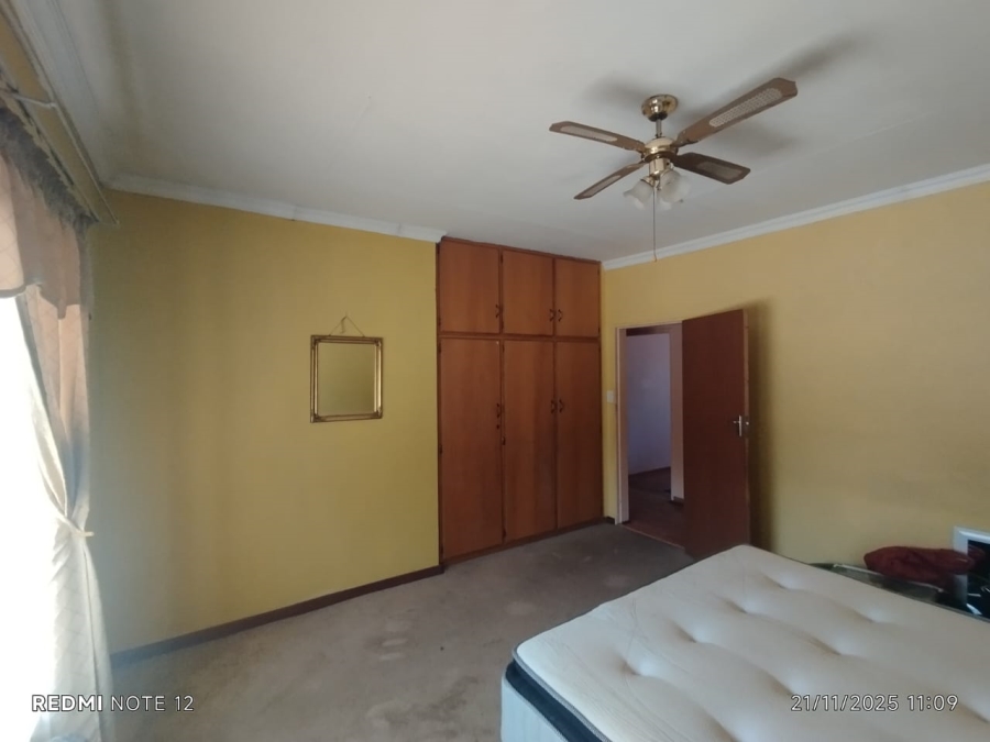 4 Bedroom Property for Sale in Staalrus Gauteng