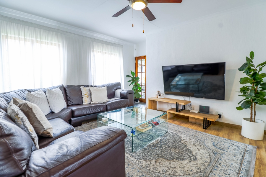 3 Bedroom Property for Sale in Thatchfield Estate Gauteng