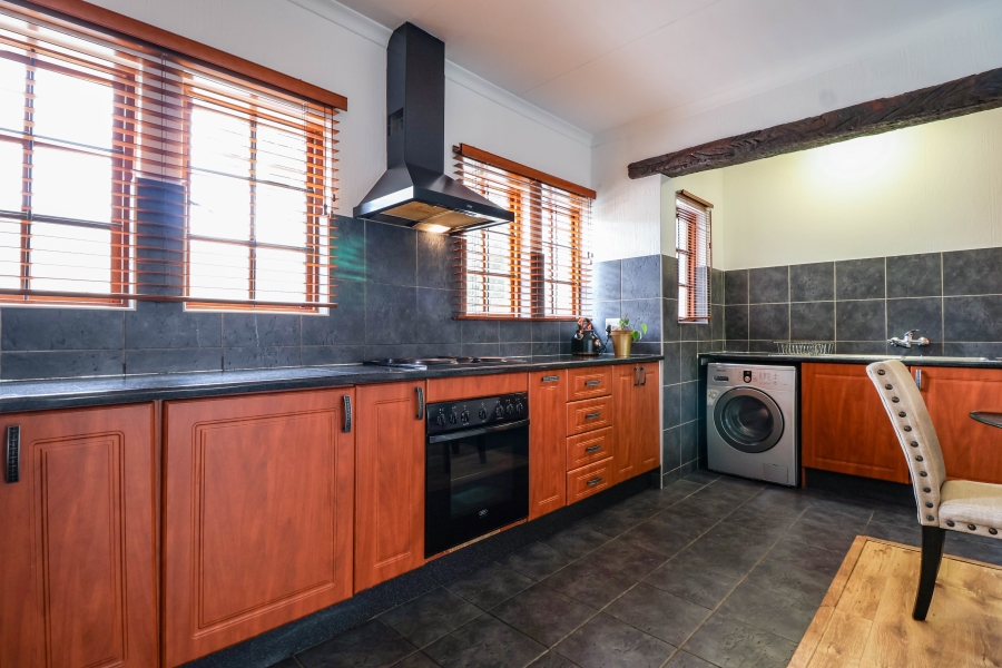 3 Bedroom Property for Sale in Thatchfield Estate Gauteng