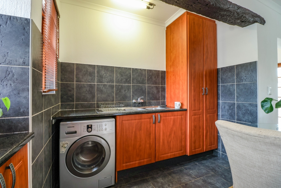 3 Bedroom Property for Sale in Thatchfield Estate Gauteng