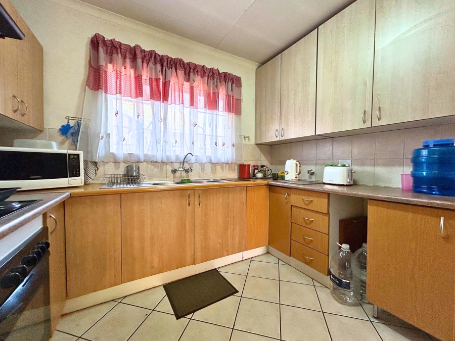 3 Bedroom Property for Sale in Hennopspark Gauteng