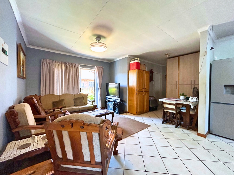 3 Bedroom Property for Sale in Hennopspark Gauteng