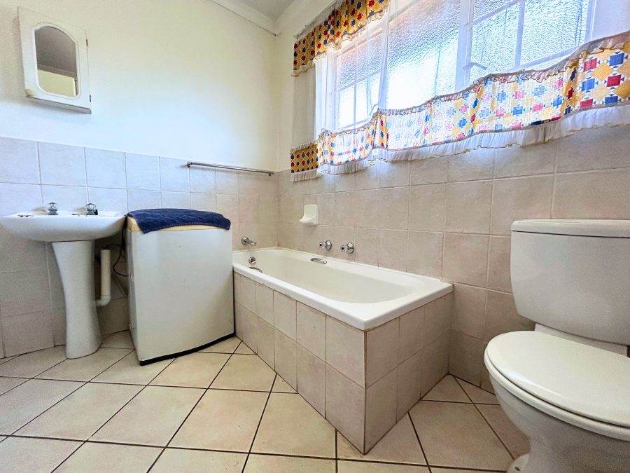 3 Bedroom Property for Sale in Hennopspark Gauteng