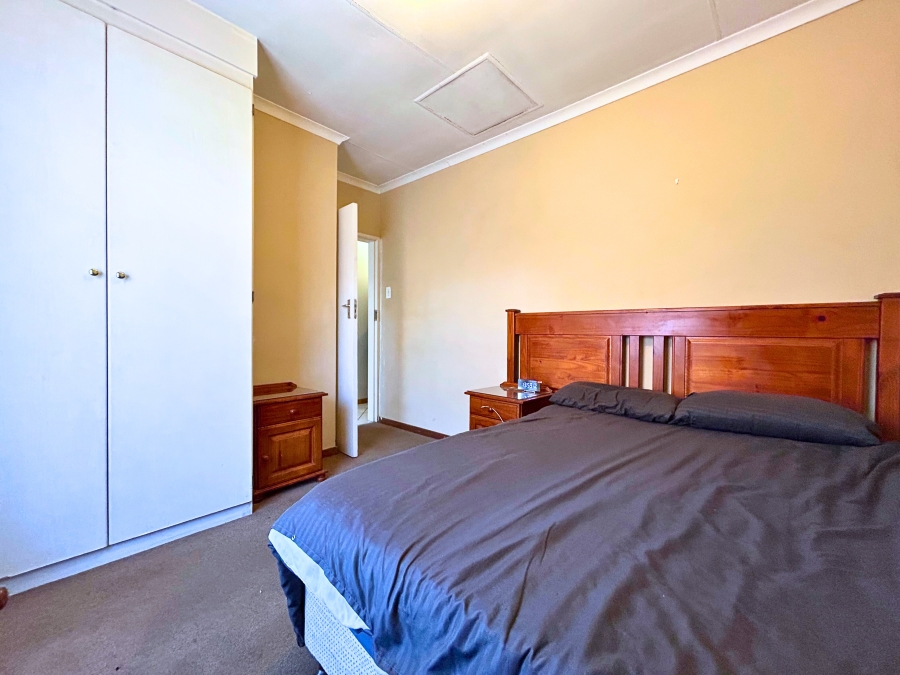 3 Bedroom Property for Sale in Hennopspark Gauteng