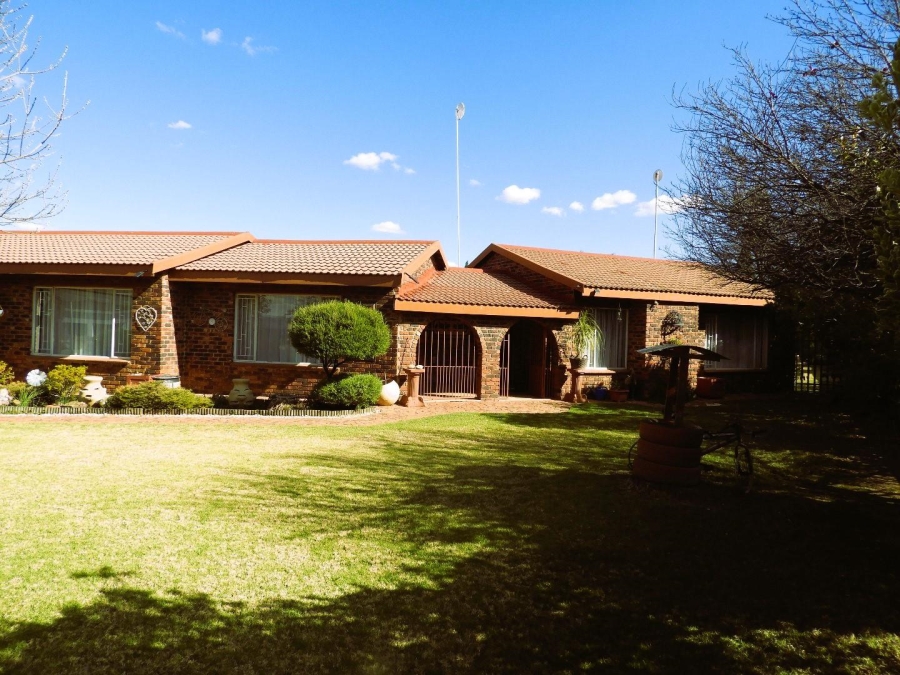 3 Bedroom Property for Sale in Falcon Ridge Gauteng