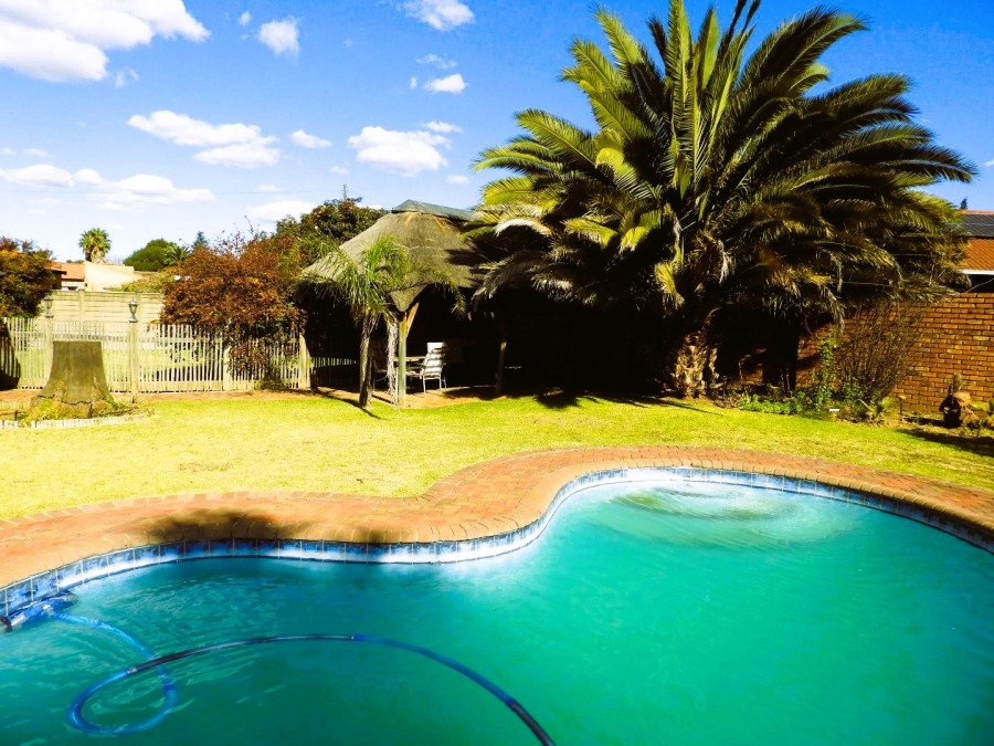 3 Bedroom Property for Sale in Falcon Ridge Gauteng