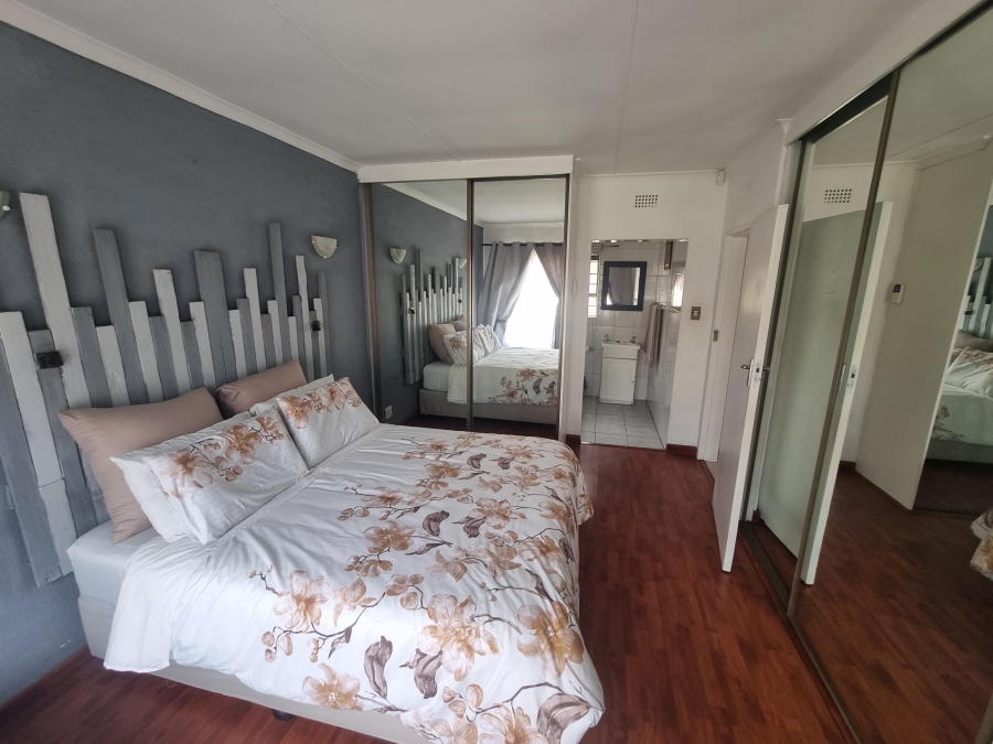 3 Bedroom Property for Sale in Florida Glen Gauteng