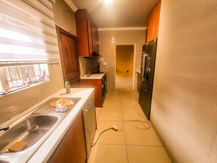 To Let 3 Bedroom Property for Rent in Lindhaven Gauteng