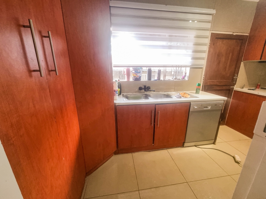 To Let 3 Bedroom Property for Rent in Lindhaven Gauteng