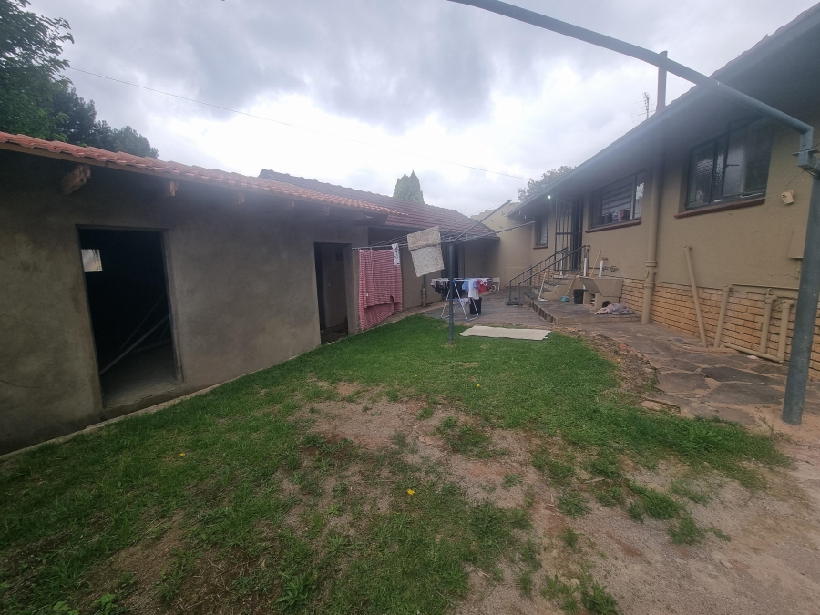 To Let 3 Bedroom Property for Rent in Lindhaven Gauteng