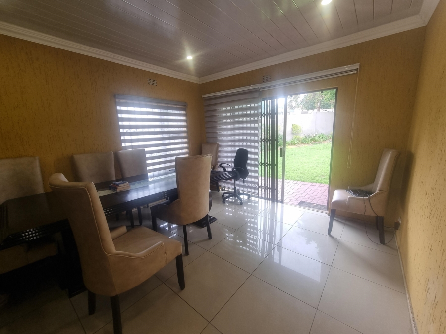 To Let 3 Bedroom Property for Rent in Lindhaven Gauteng