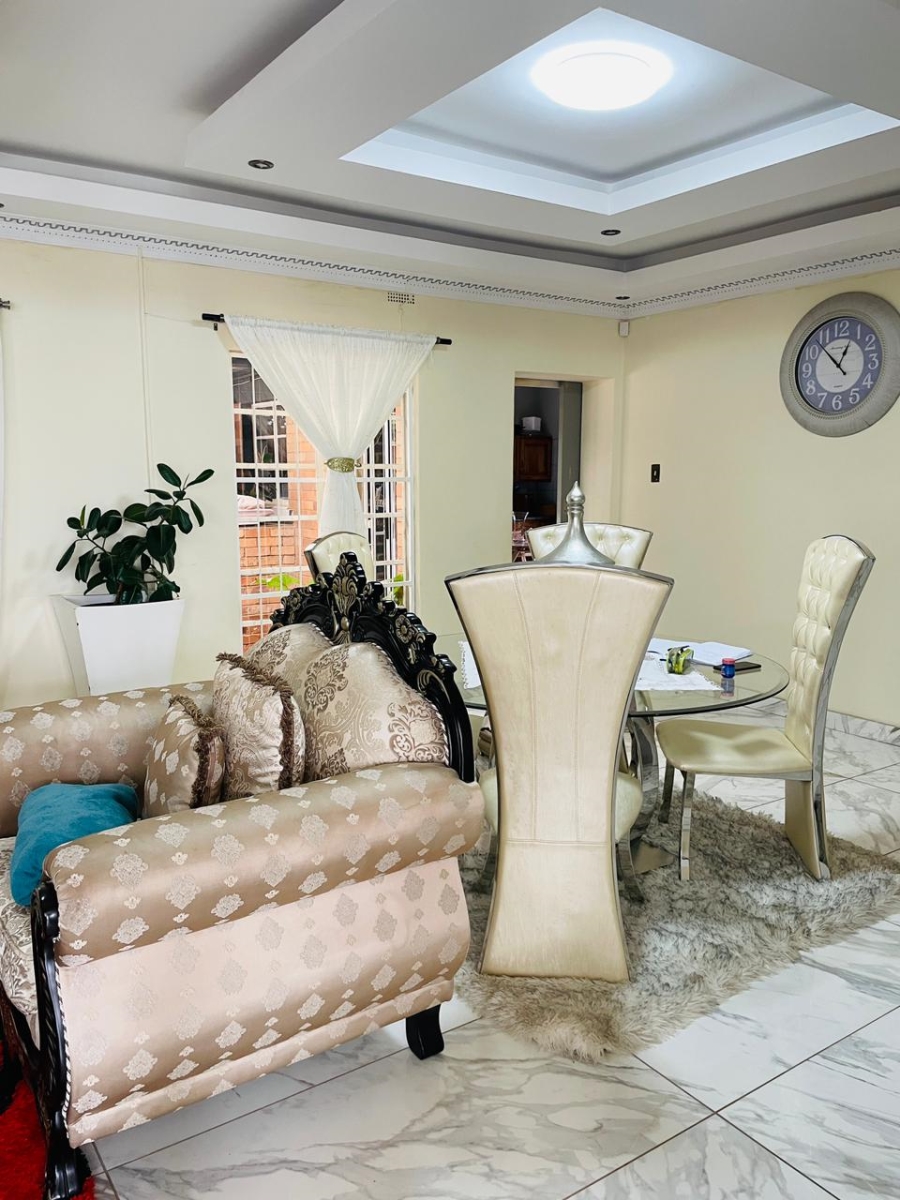 4 Bedroom Property for Sale in Horizon View Gauteng