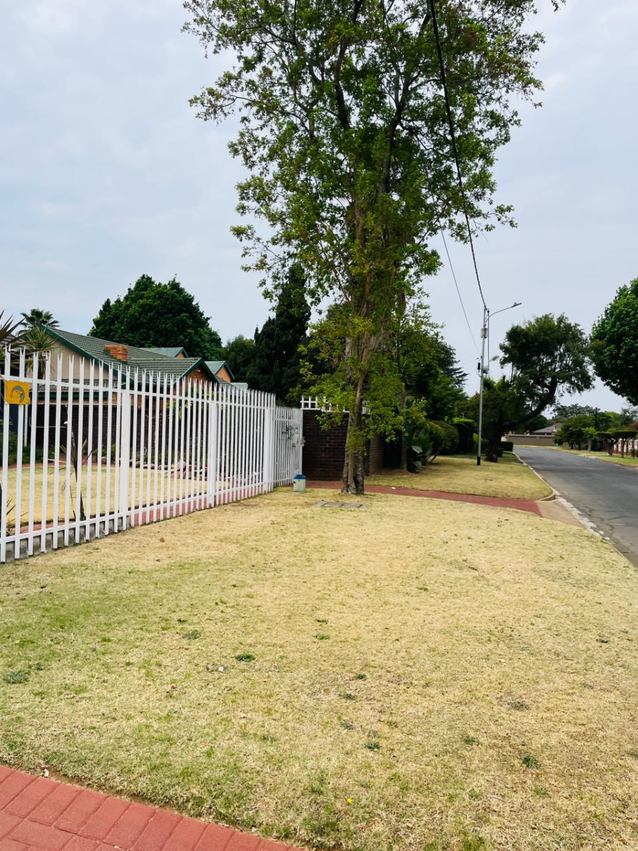 4 Bedroom Property for Sale in Horizon View Gauteng
