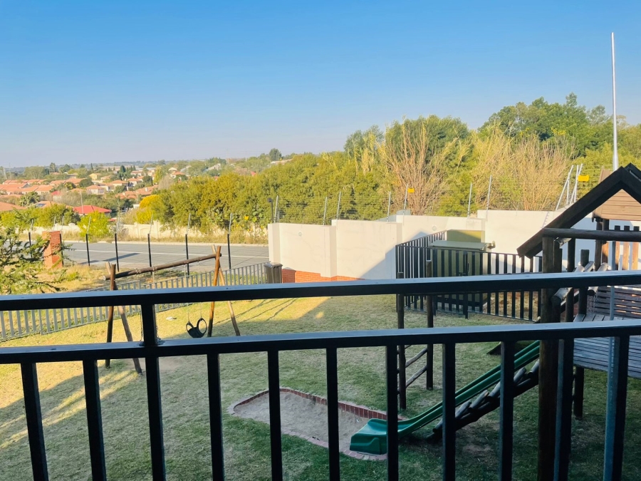2 Bedroom Property for Sale in Noordhang Gauteng