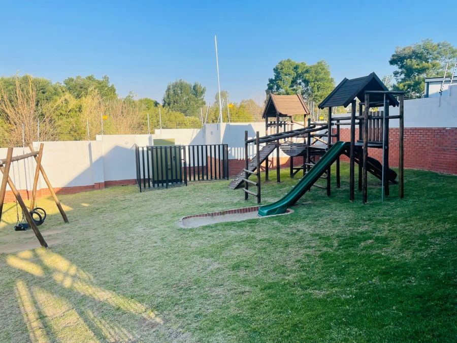 2 Bedroom Property for Sale in Noordhang Gauteng