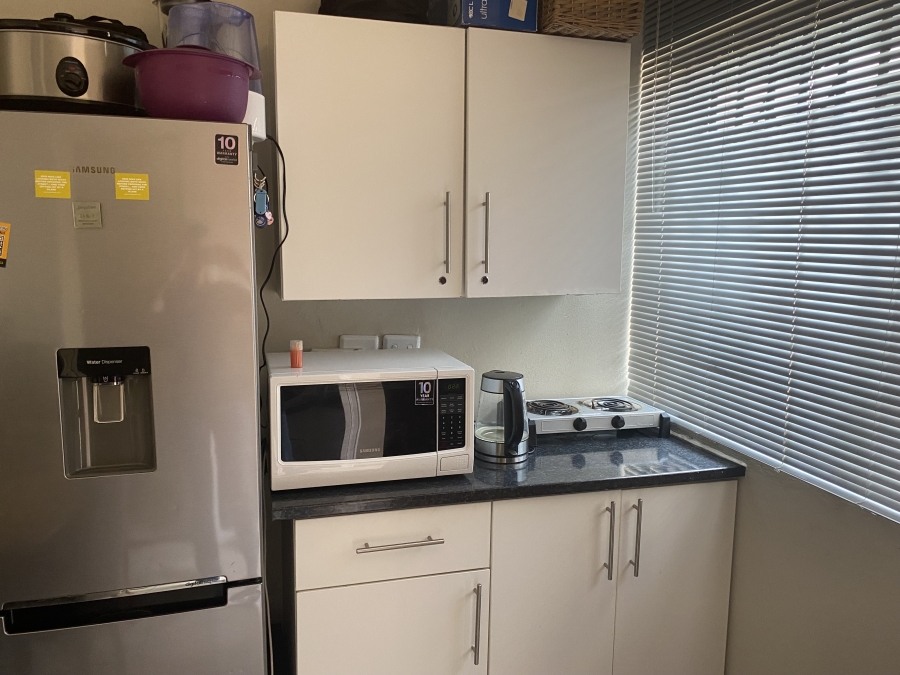 To Let 2 Bedroom Property for Rent in Riviera Gauteng