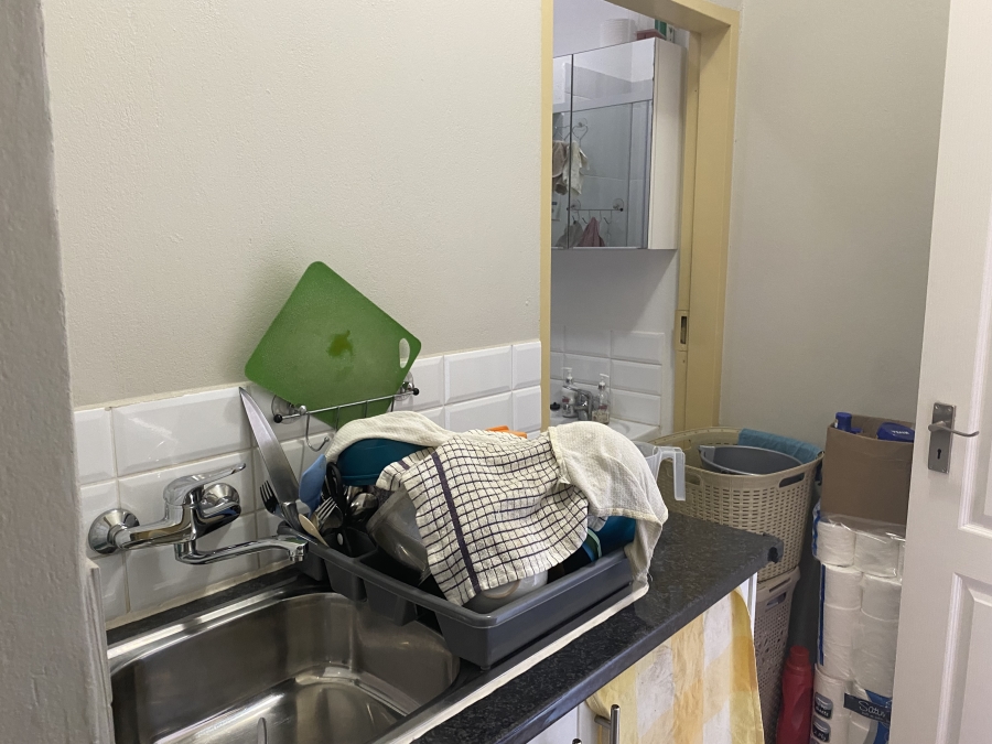 To Let 2 Bedroom Property for Rent in Riviera Gauteng