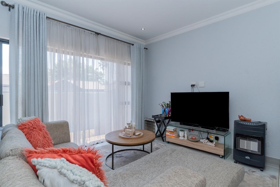 2 Bedroom Property for Sale in Pomona Gauteng