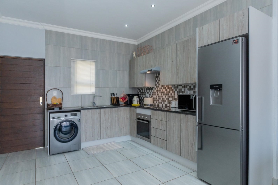 2 Bedroom Property for Sale in Pomona Gauteng